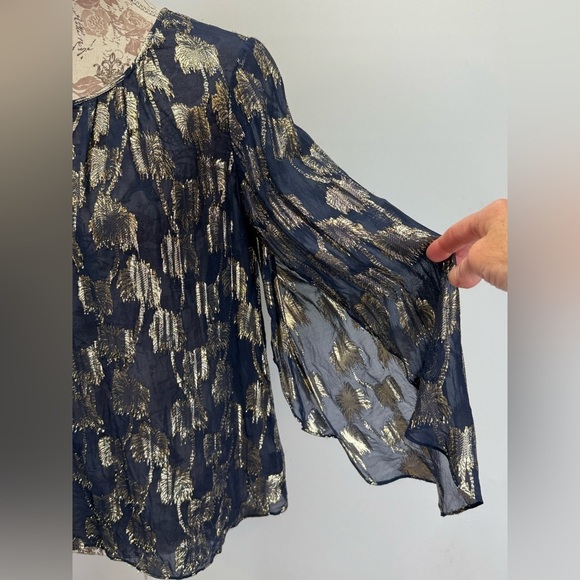 LILLY PULITZER  Sheer BECCER Silk Navy blouse with Gold palm tree design size M - Picture 3 of 16